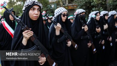 “Sacrifice for Iran” (Janfada-e-Iran) parade in Tehran