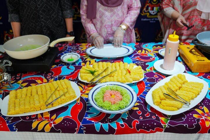 Roti Jala: a golden net of Malaysian culture on Tehran’s guest table