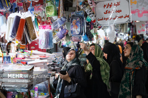 بازار لوازم التحریر همدان در آستانه مهر