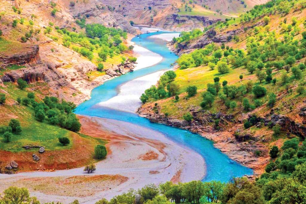 5138886 - این استان تامین کننده اصلی آب ایران است | جزئیات