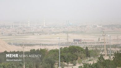 ماندگاری گرمای ۴۴ درجه‌ای در قم؛ وقوع وزش باد و گردوخاک تا پنج‌شنبه