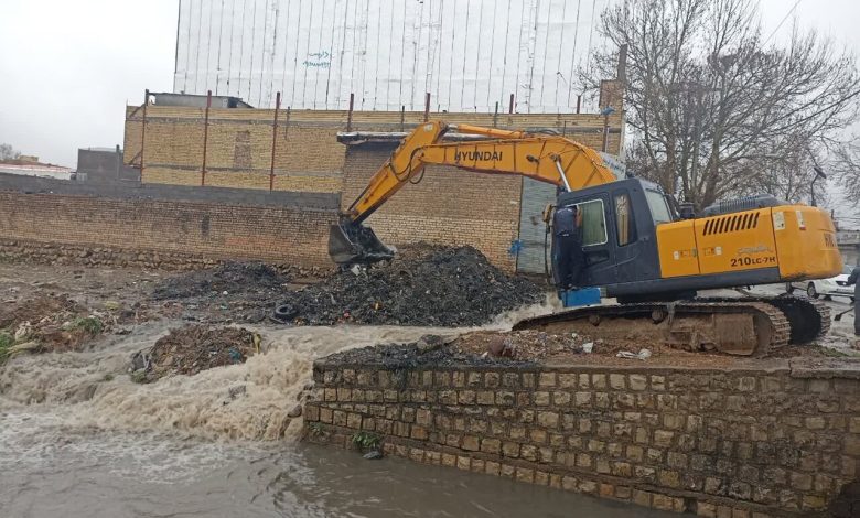 لایروبی ۱۱ کیلومتر از رودخانه سیمینه در راستای پویش «رود روان» آغاز شد لایروبی ۱۱ کیلومتر از رودخانه سیمینه در راستای پویش «رود روان» آغاز شد