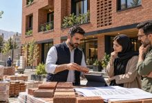 ساختمان مسکونی ایرانی با آجر سمیرم قرمز و آجر روشن